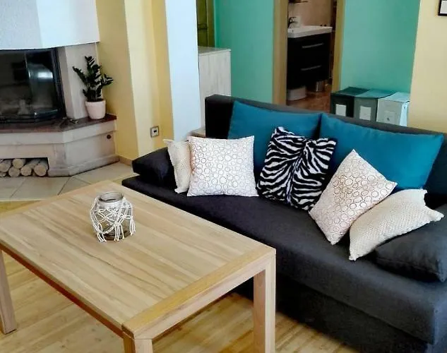 Frank Apartment